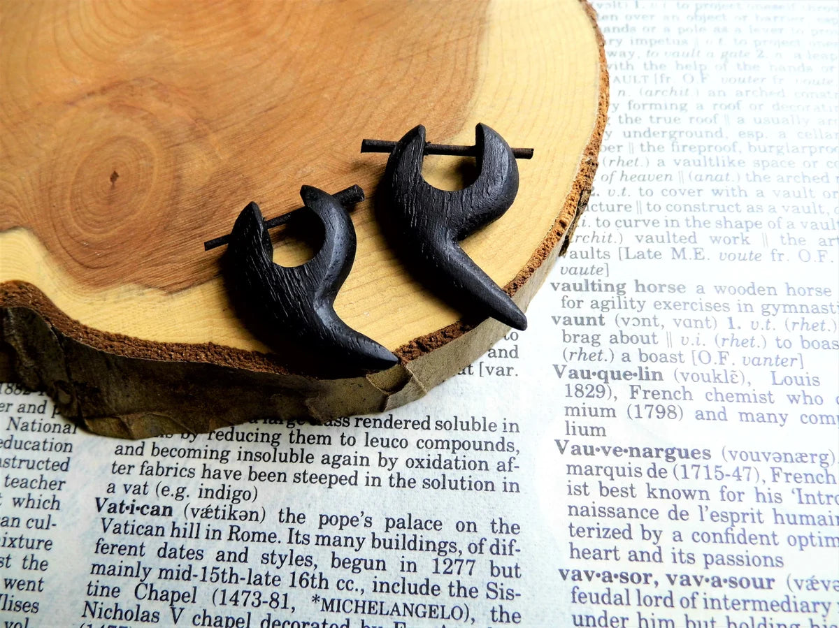 Huggie Earrings Small Black Arrowhead Unisex